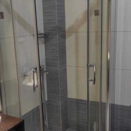 Modern Central Apartment Солун Екстериор снимка